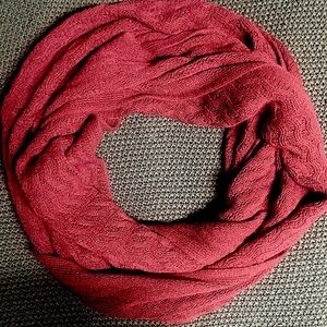 Maroon infinity scarf